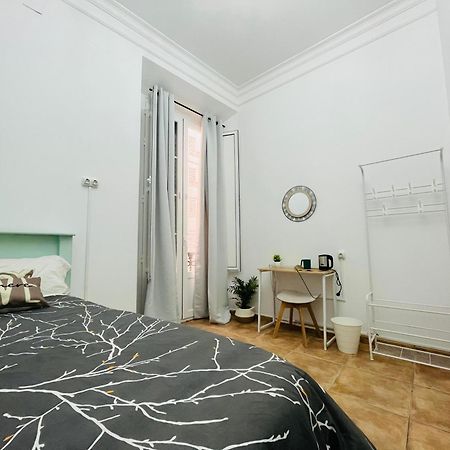Malak-Rooms Малага Экстерьер фото