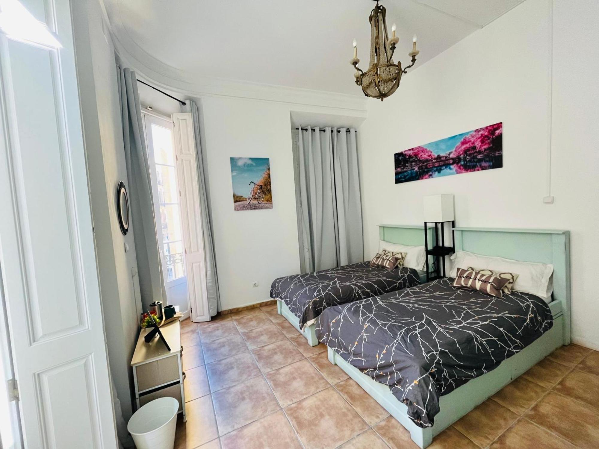 Malak-Rooms Малага Экстерьер фото